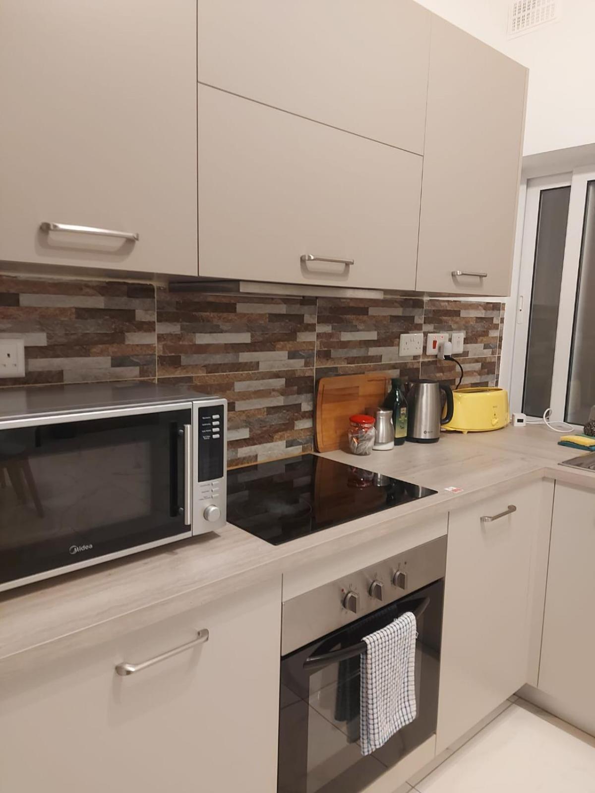 Central Apartment In Swieqi Is-Swieqi Luaran gambar